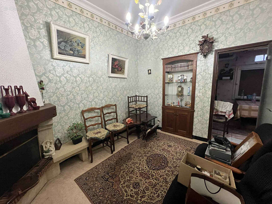 Maison à ORIGNY-SAINTE-BENOITE