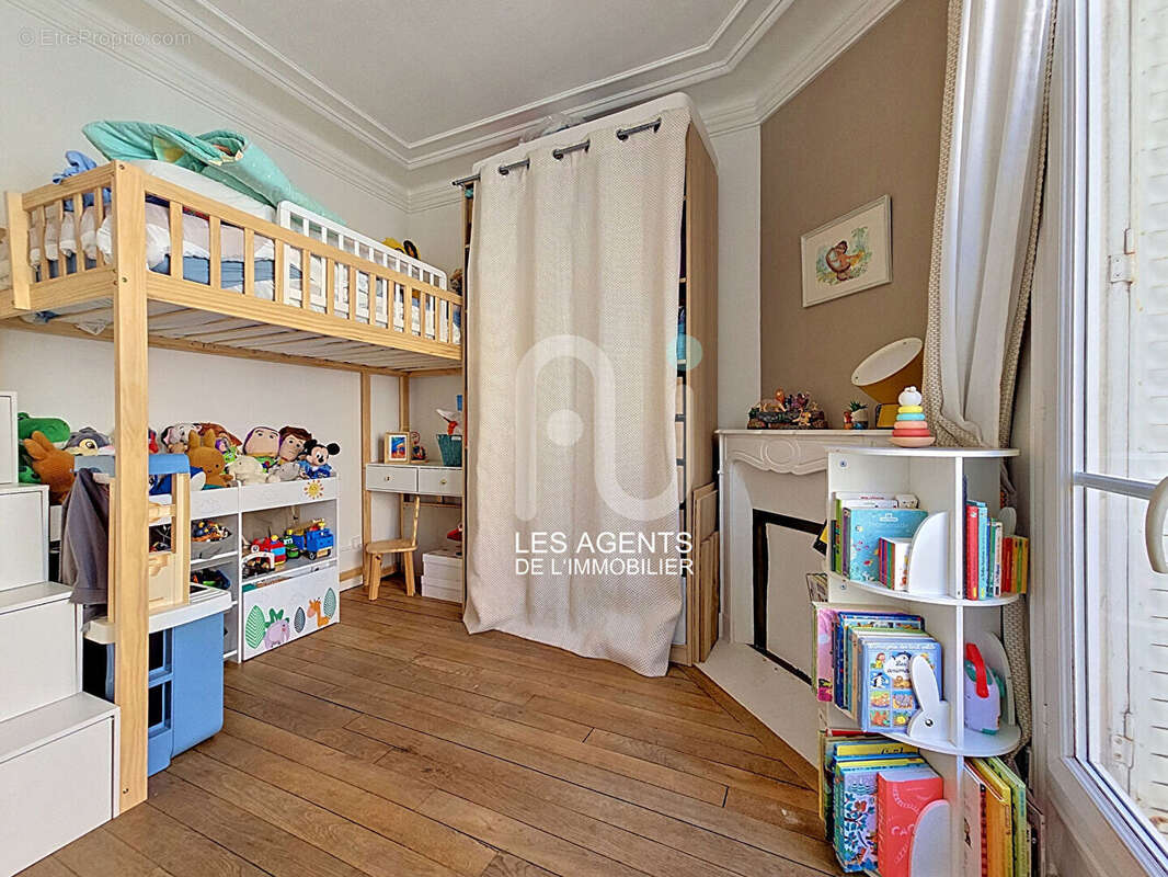 Appartement à ASNIERES-SUR-SEINE
