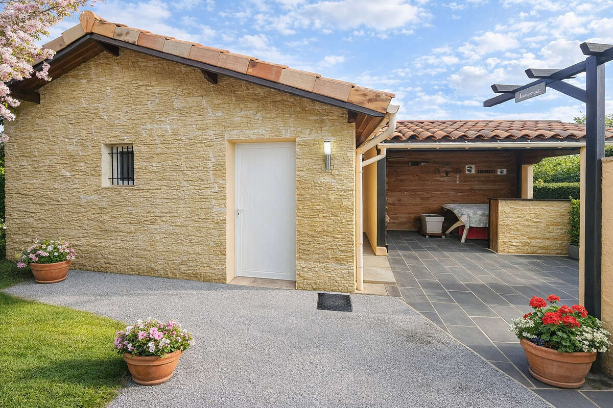 Maison à SAINT-CLAIR-DU-RHONE