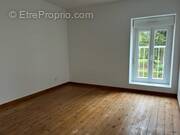 Appartement à LA POUEZE