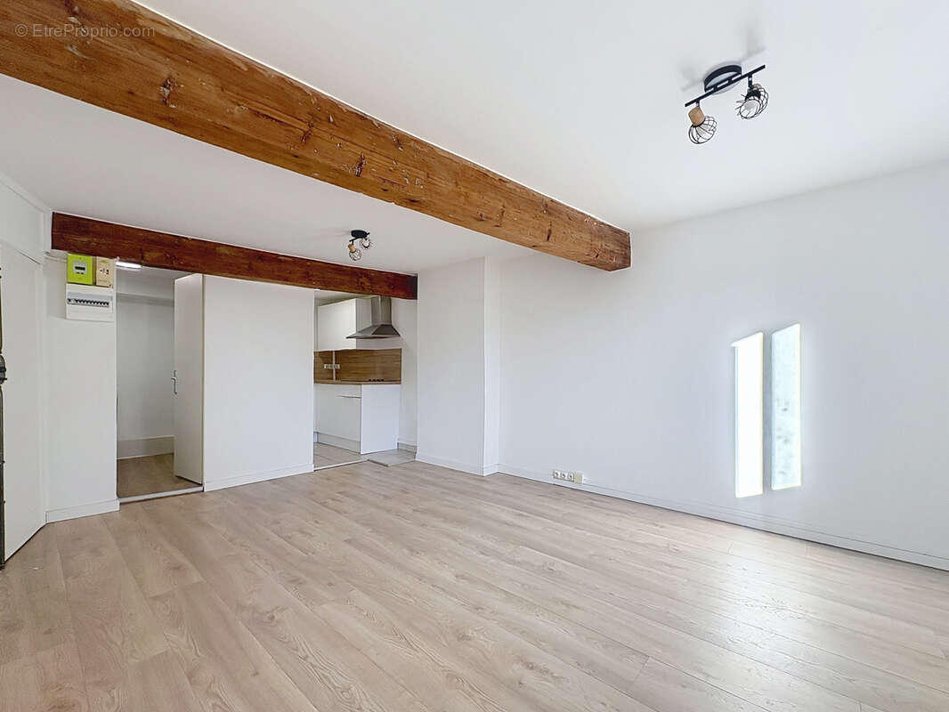 Appartement à TASSIN-LA-DEMI-LUNE