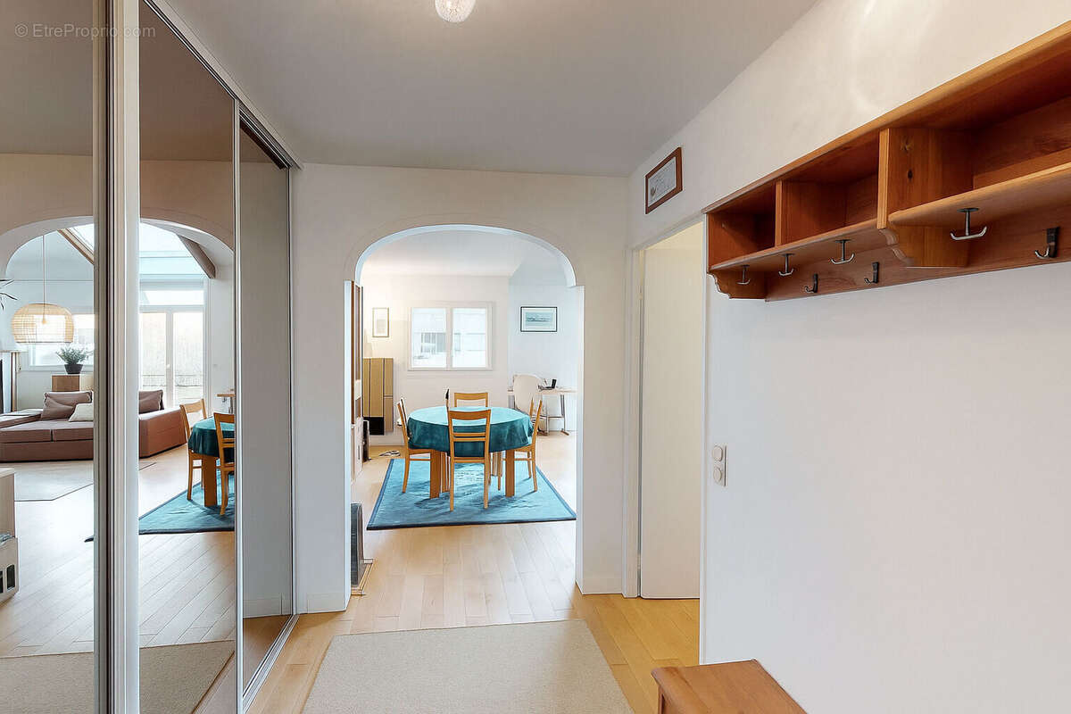 Appartement à MAISONS-ALFORT