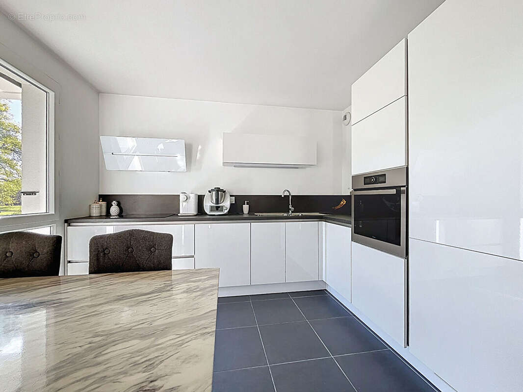 Appartement à SAINT-PIERRE-EN-FAUCIGNY