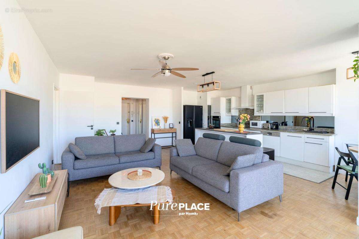 Appartement à MARSEILLE-8E