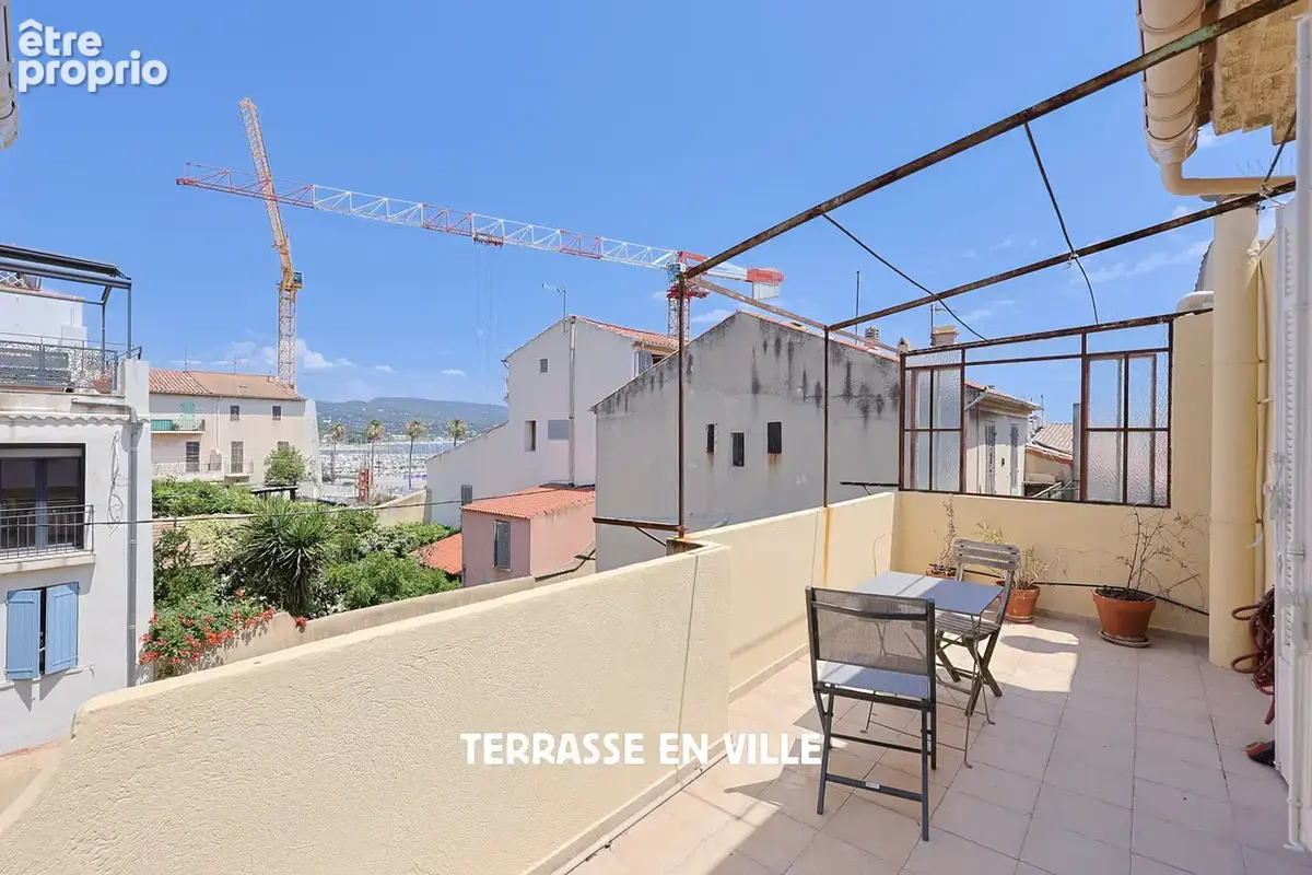 La ciotat - grand t3 style loft - 68m2 - terrasse 14m2 - proche port et plages - dernier etage - 399 000€ - photo 5