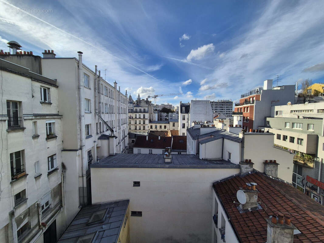 Appartement à PARIS-18E
