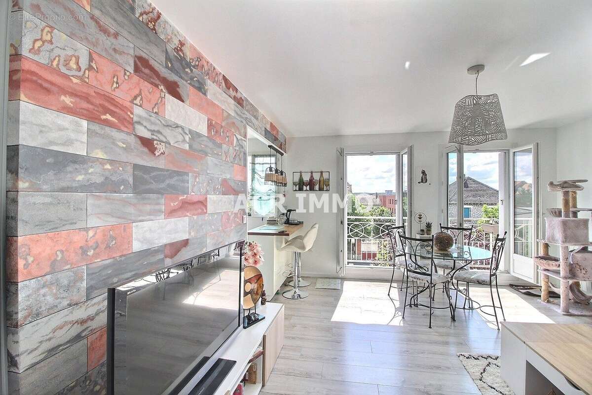 Appartement à CARRIERES-SOUS-POISSY