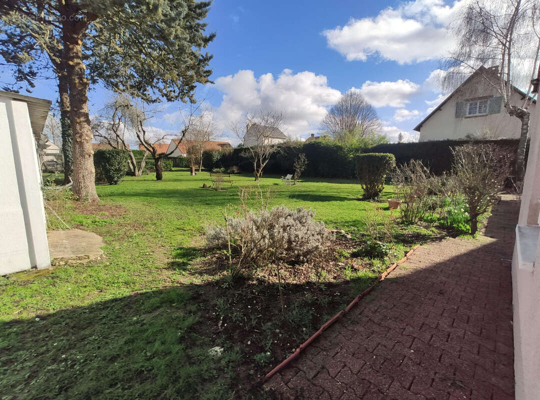 Maison à MEUNG-SUR-LOIRE