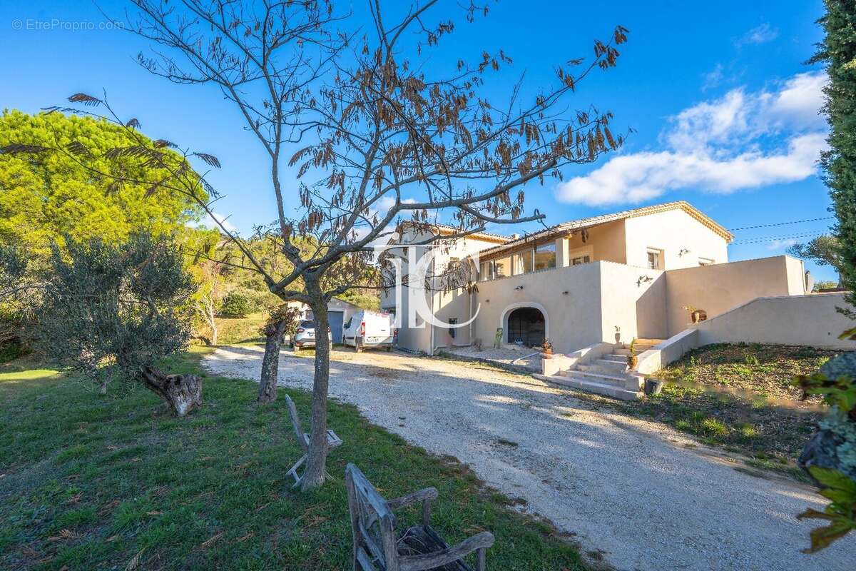 Maison à SAINT-ANDRE-DE-CRUZIERES