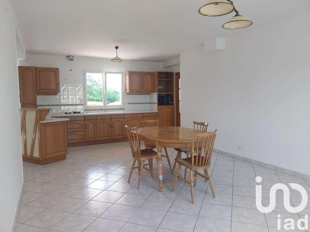 Photo 4 - Maison à MEZIERES-SUR-COUESNON