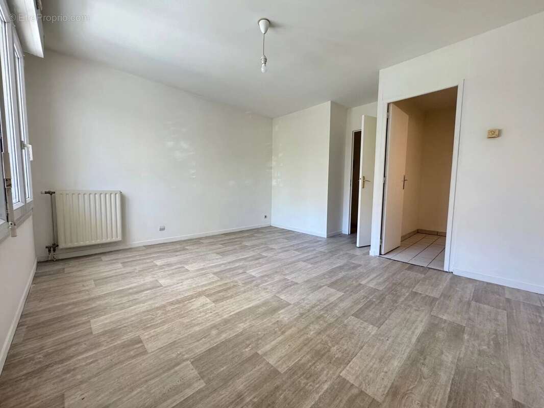 Appartement à LE PLESSIS-TREVISE