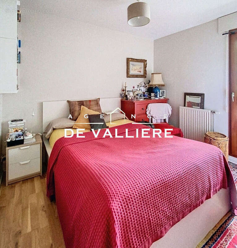 Appartement à SURESNES