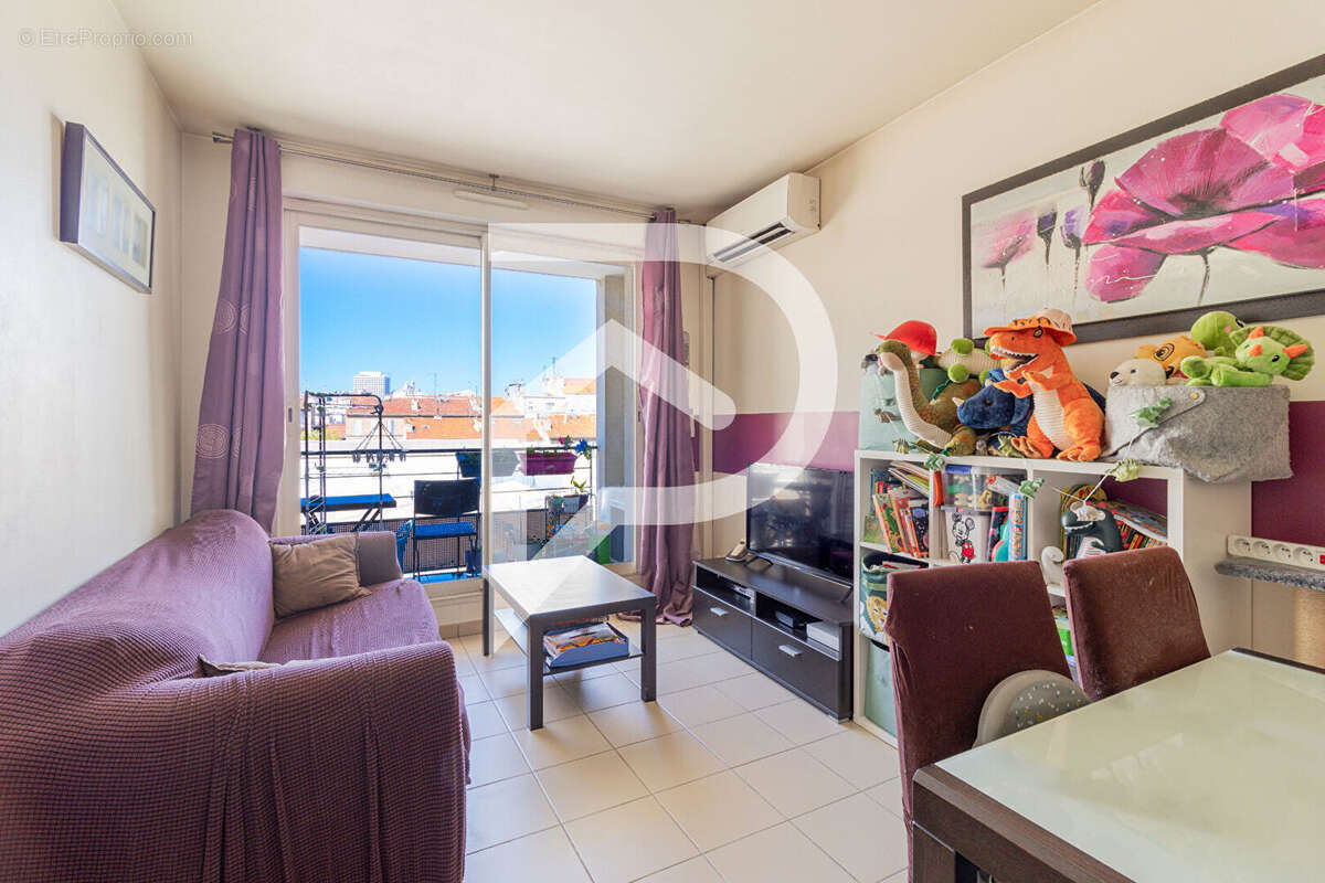 Appartement à MARSEILLE-10E