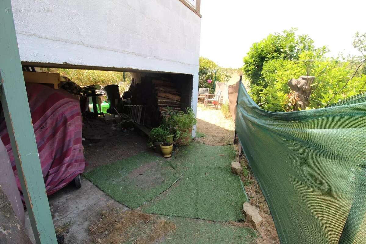 A vendre une maison de 150m² habitables avec un un jardin et une source - photo 16