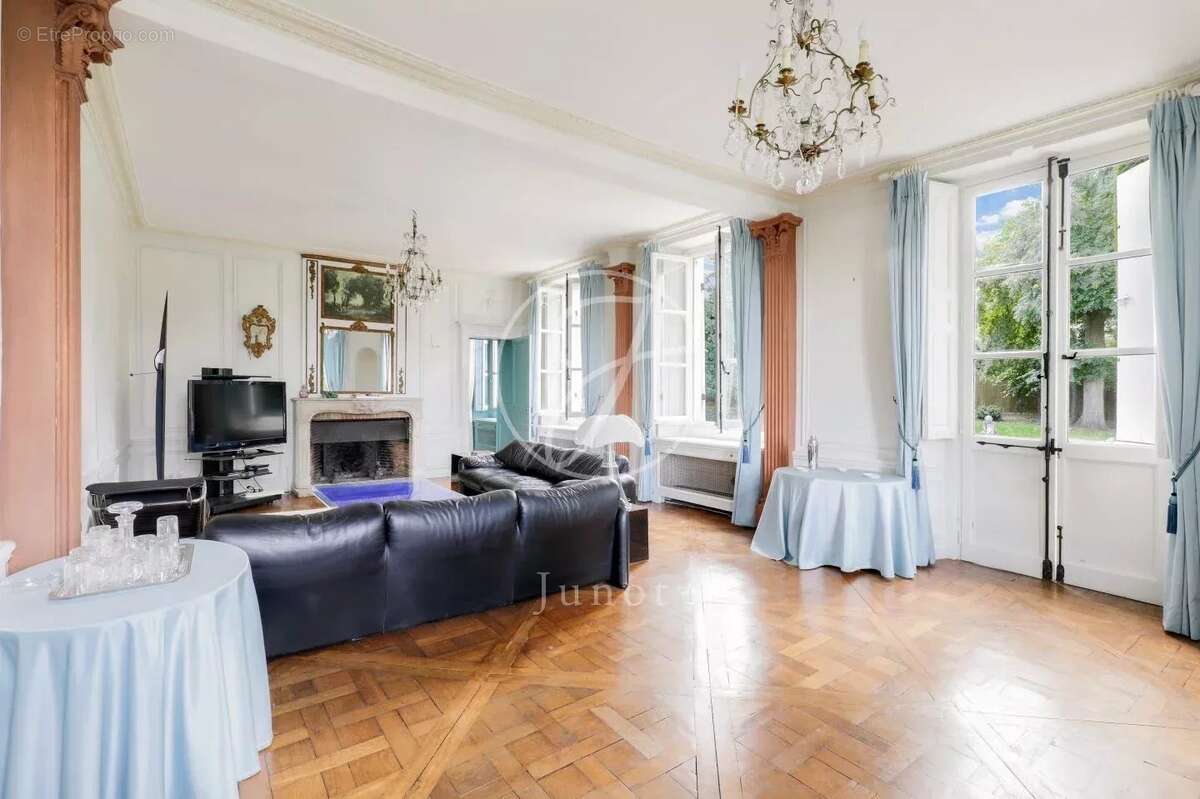 Maison à VERSAILLES