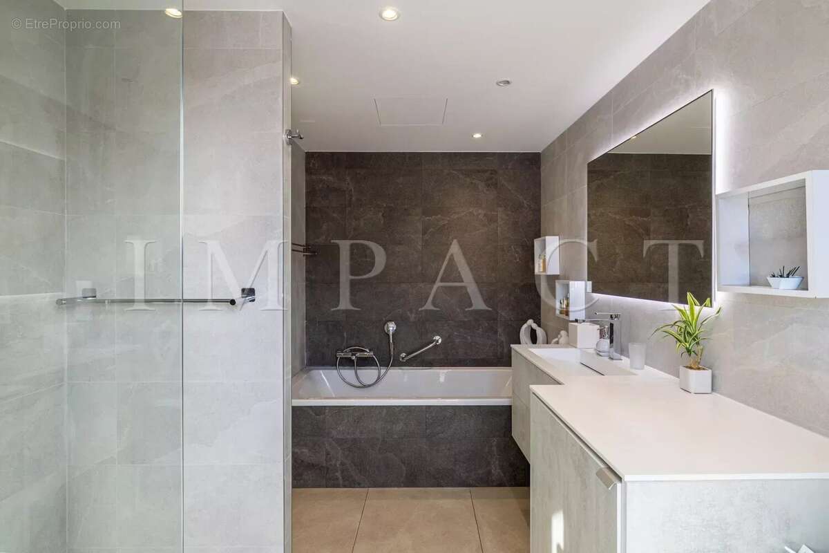 VENTE Appartement moderne à Cannes avec terrasse - photo 9