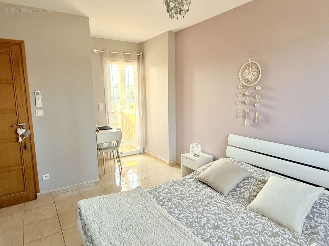 Maison à NISSAN-LEZ-ENSERUNE