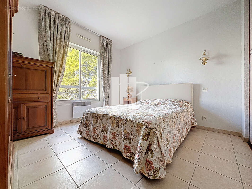 - Appartement type 5 Pièces  - Cœur de Boulouris - Résidence Prestigieuse - - photo 14