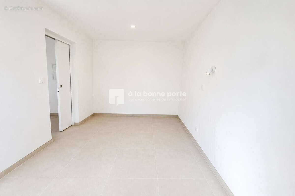 Appartement 37 m² à Le Beausset  - photo 6
