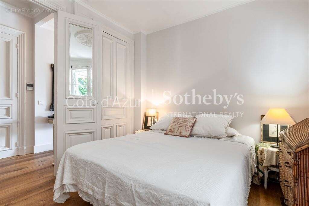 Exclusivité, appartement de prestige au sein de la Villa Diano, demeure historique du Mont Boron - photo 16