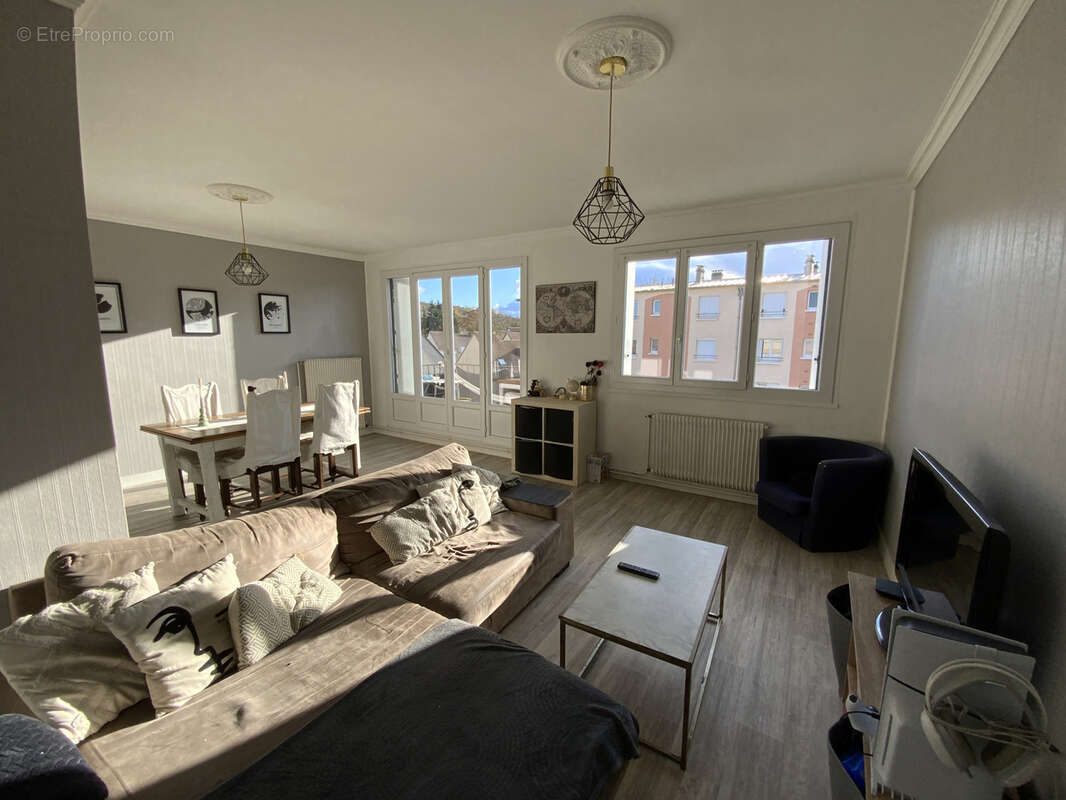 Appartement à GRAVIGNY