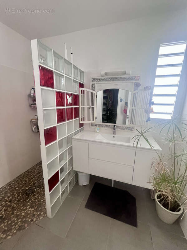 Maison à SAINT-FRANCOIS