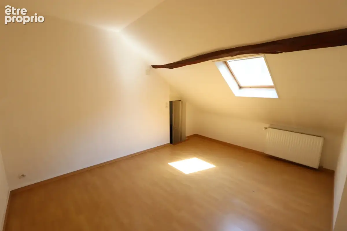 La Charité sur Loire, centre-ville, maison T4 louée par bail 72 m2 - photo 4
