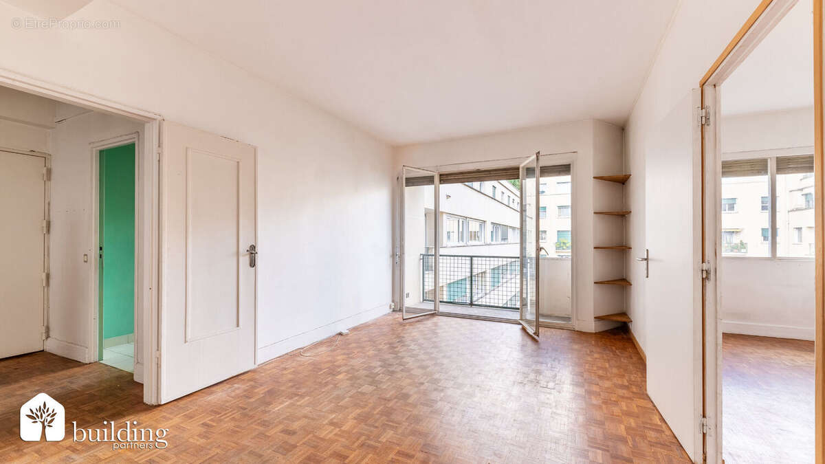 Ternes-Maillot Paris 17ème - Appartement 4 pièces 68,98 m² avec 2,15 m² de balcon - photo 2