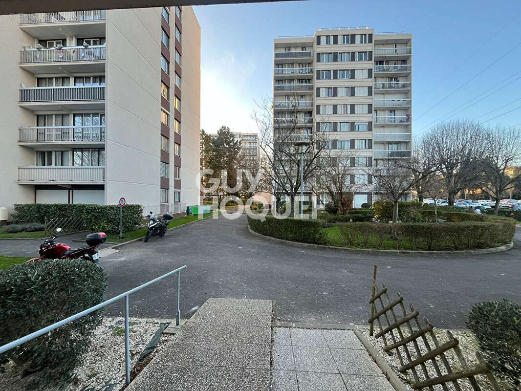 Appartement à CHELLES