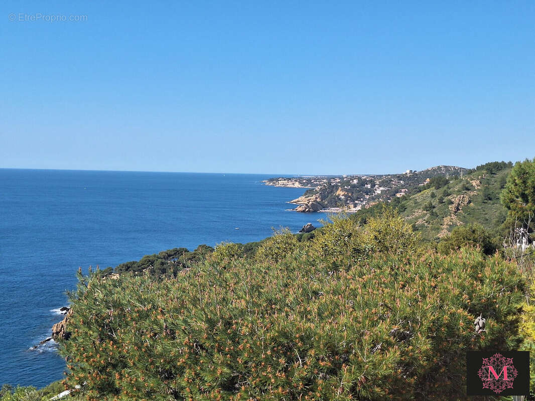 Maison 135 m² à Ensues-La-Redonne  - photo 2