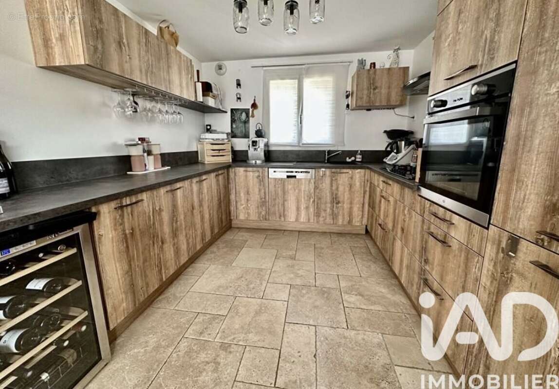 Photo 5 - Maison à SALON-DE-PROVENCE