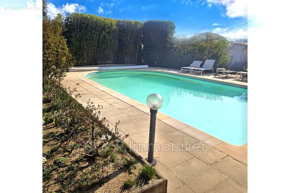 Maison à LA BOUILLADISSE