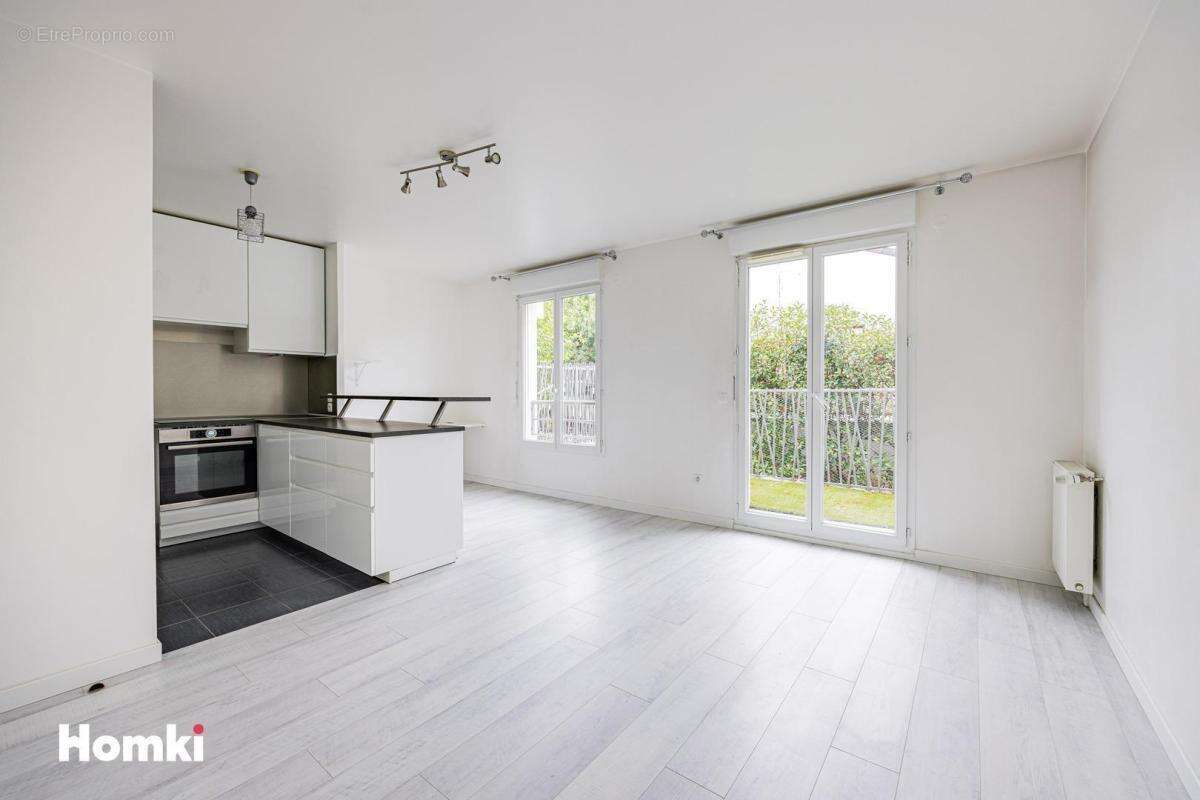 Appartement à NANTERRE