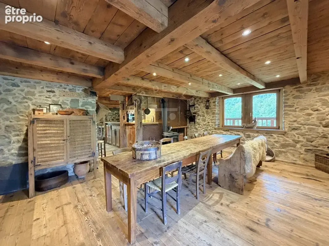 Ferme de caractère du XVIIIᵉ siècle – 330 m² – Thônes - photo 8