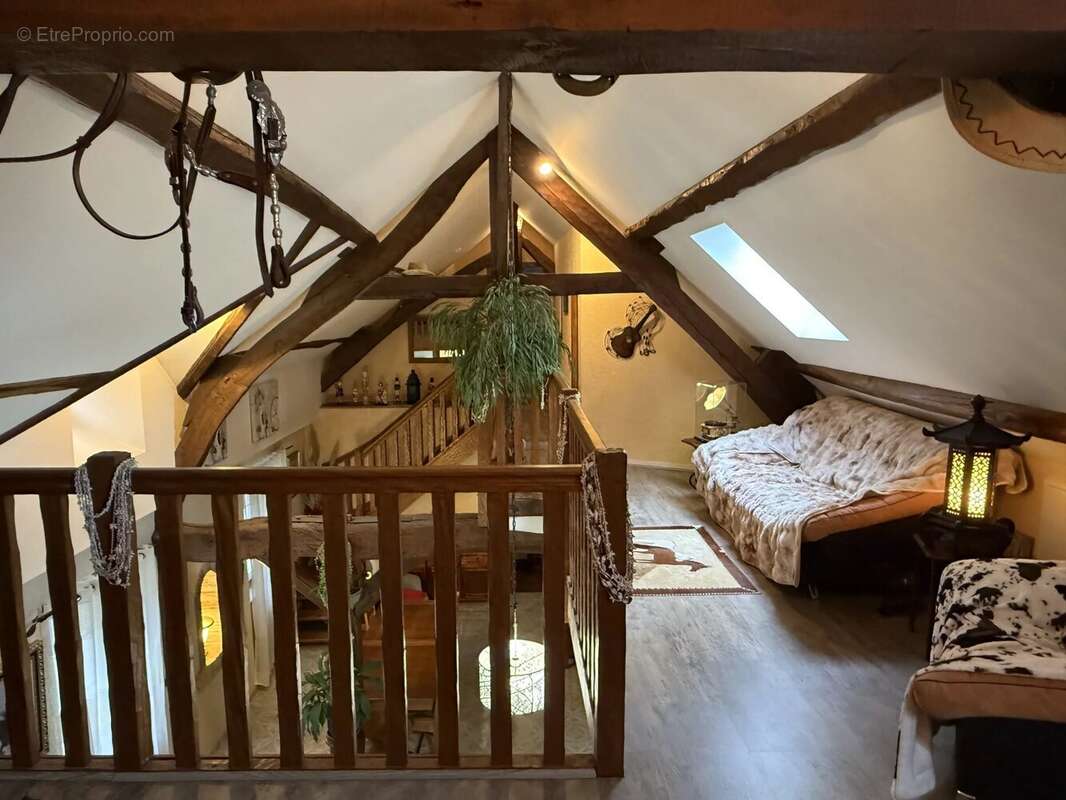 Maison à VILLENEUVE-LA-GUYARD