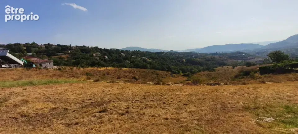 Terrain à VEYRAS