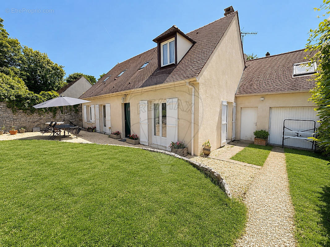 Maison à SENLIS