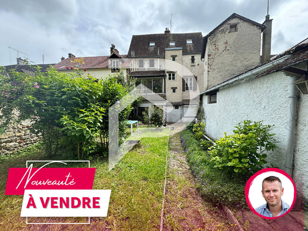 Maison à IVRY-LA-BATAILLE