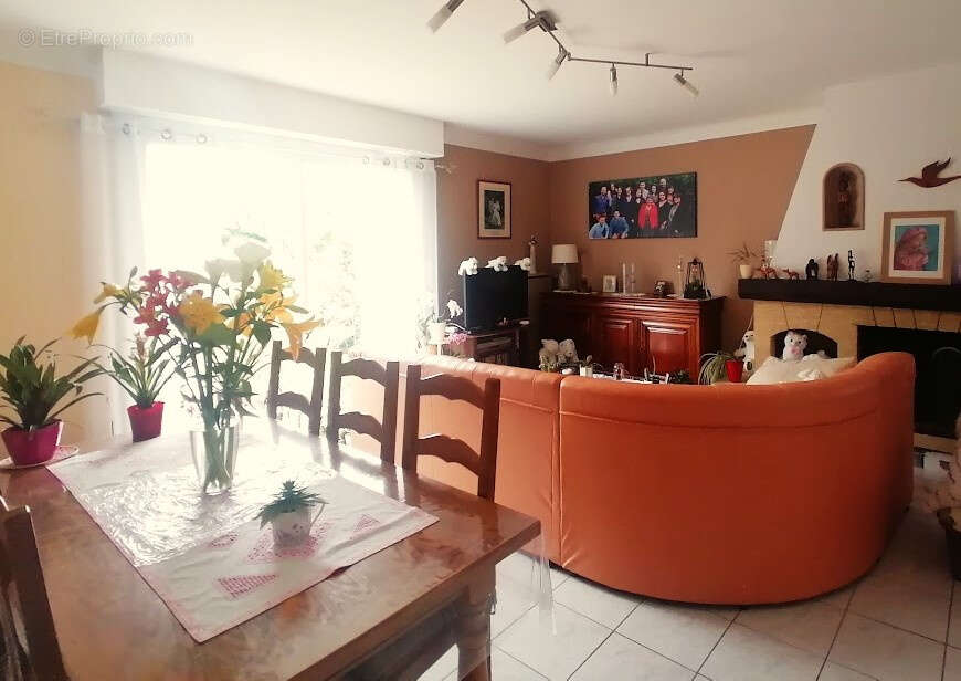 Maison à LE LOROUX-BOTTEREAU