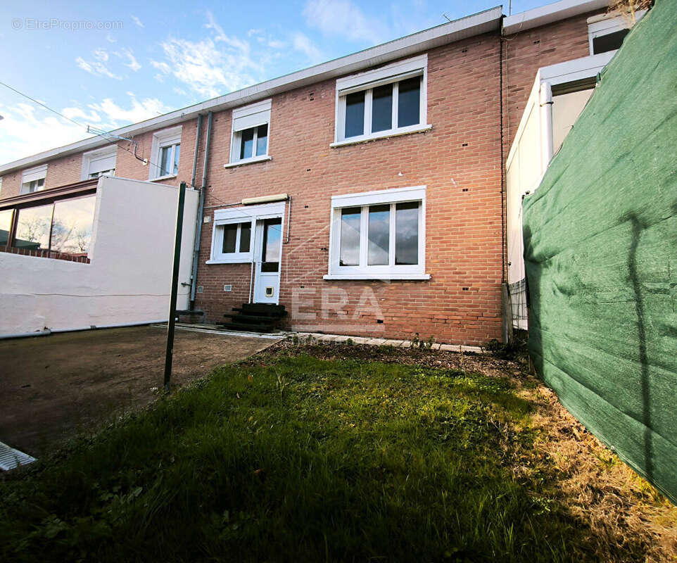 Maison à BRUAY-LA-BUISSIERE