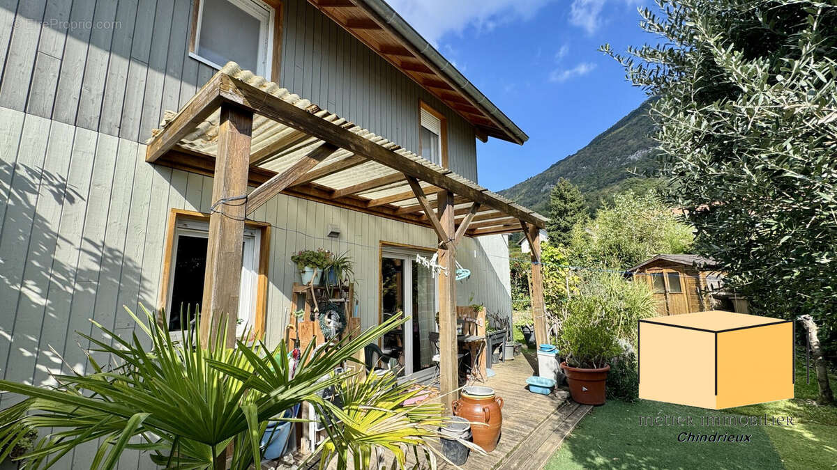 Maison à CHINDRIEUX