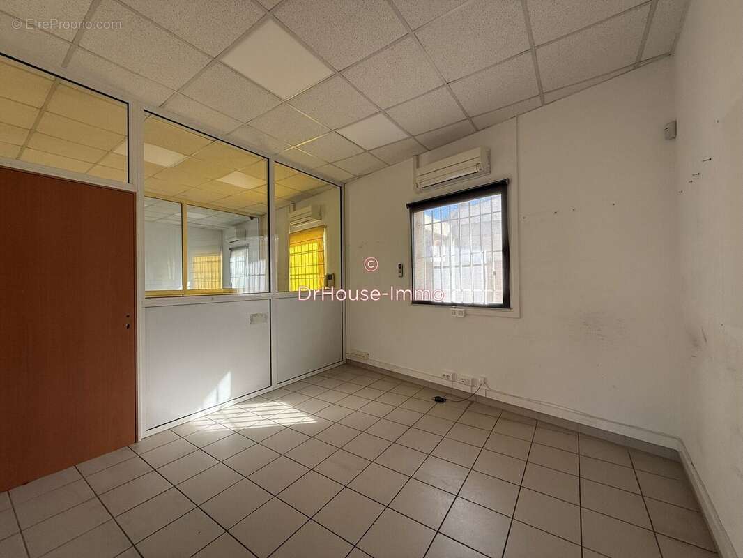 Commerce à MARSEILLE-15E