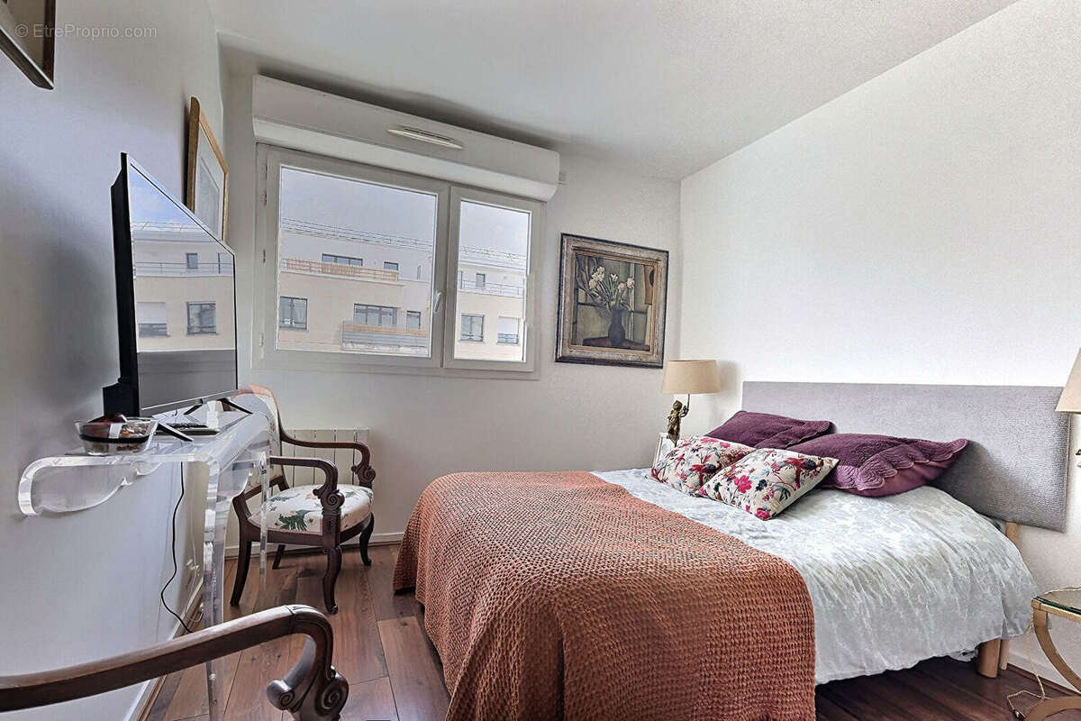 Appartement à ISSY-LES-MOULINEAUX