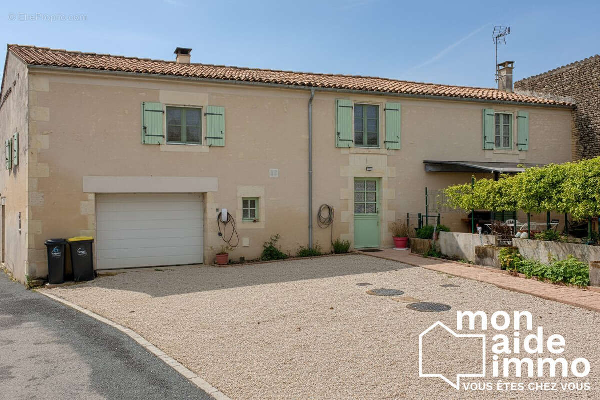 Maison à BENET