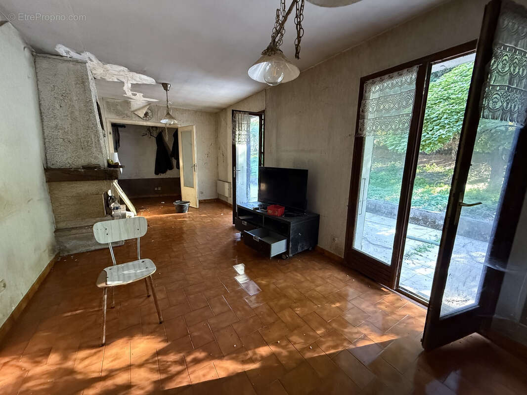 Maison à COUR-ET-BUIS