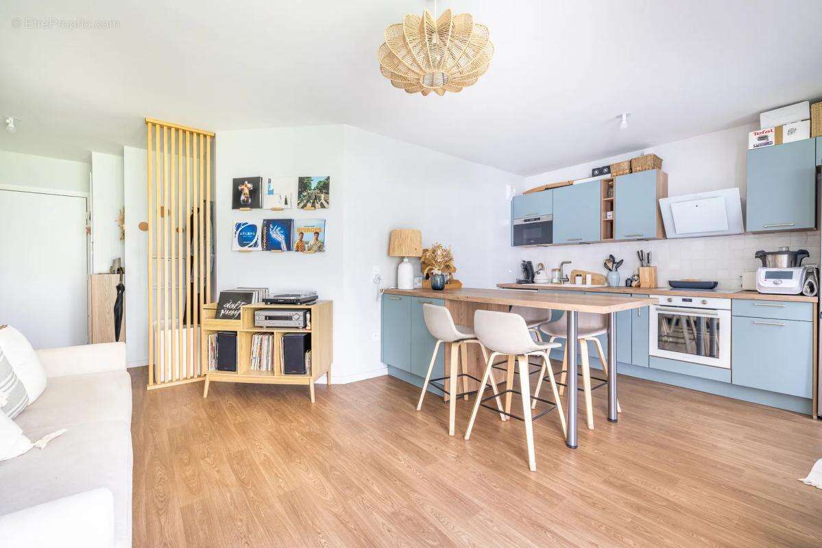 Appartement à EPINAY-SUR-ORGE