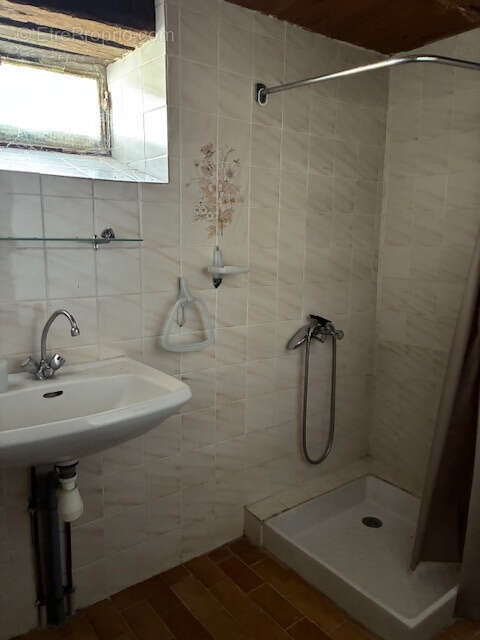 Maison à CASTELNAU-MONTRATIER