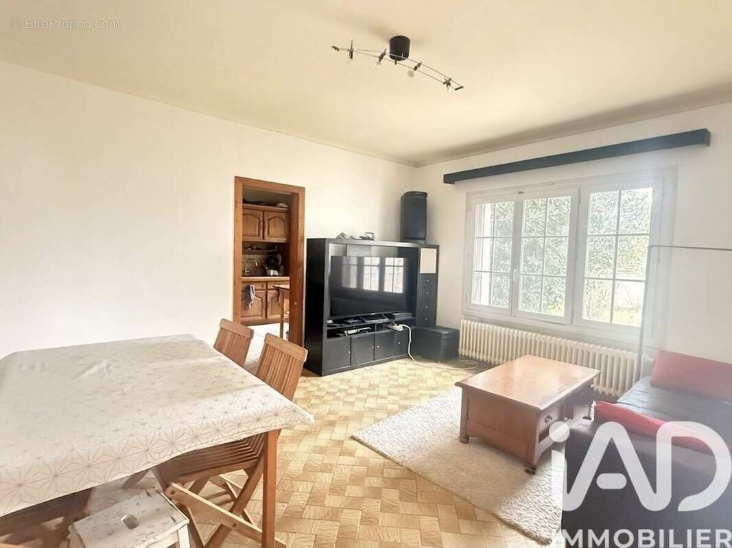 Photo 3 - Maison à CERGY