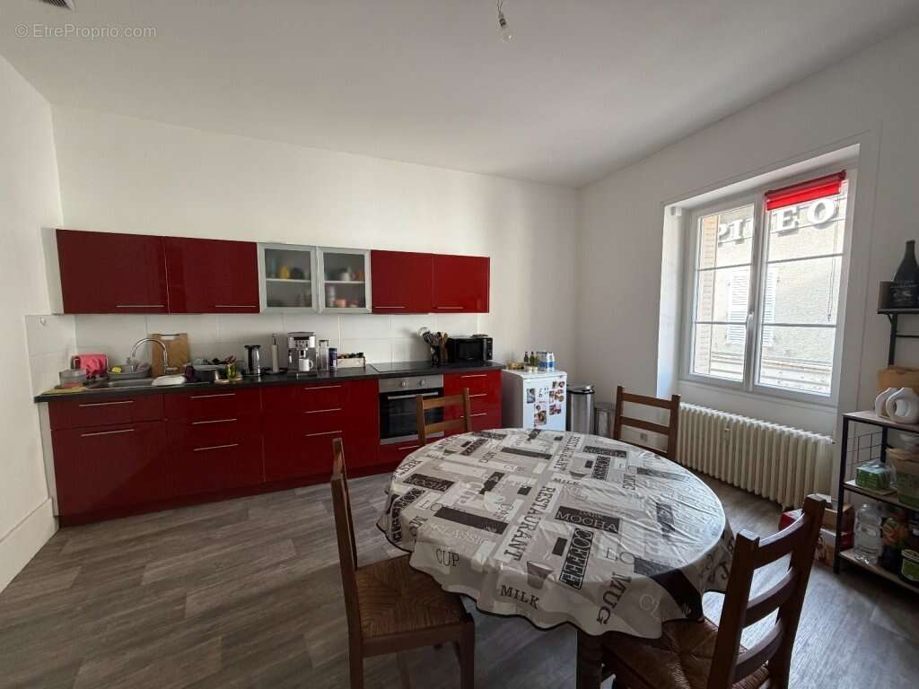 Appartement à PARAY-LE-MONIAL