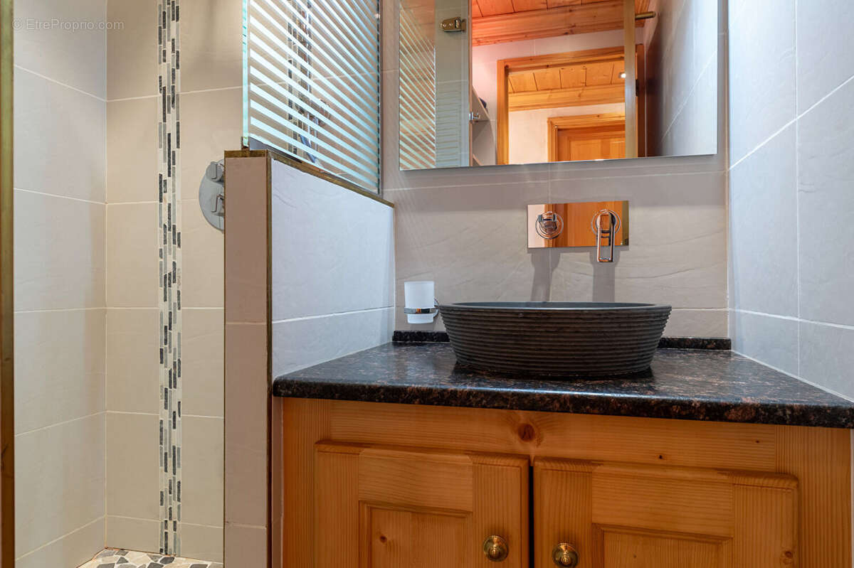 Appartement à LES ALLUES